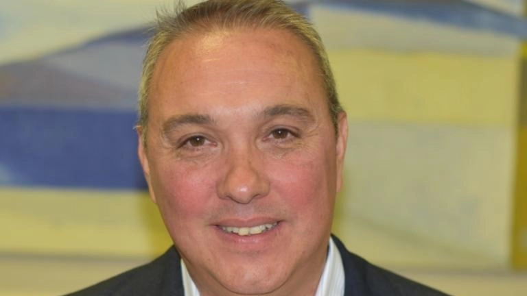 Gian Maria Palladino torna sui suoi passi dopo aver annunciato l’assenza "Volevo proporre formule meno paludate, ma non sono stato compreso".