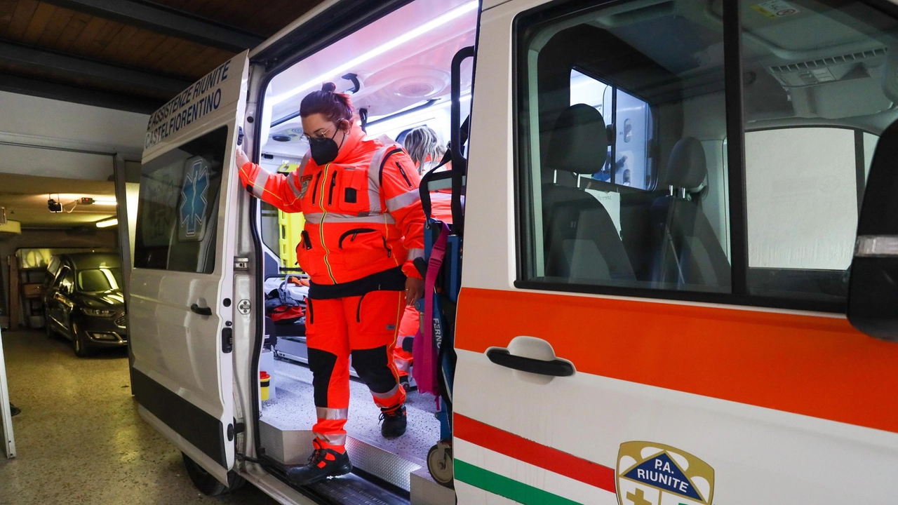 Un ferito in codice rosso a seguito di un accoltellamento in città tra due stranieri. Forze dell’ordine al lavoro per identificare l’aggressore Un ferito in codice rosso a seguito di un accoltellamento in città tra due stranieri. Forze dell’ordine al lavoro per identificare l’aggressore