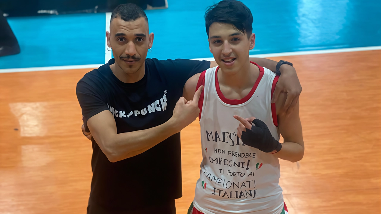 Achille Lombardo, classe 2009, vince il campionato regionale di pugilato nella categoria Under 17, peso 54 kg, laureandosi campione per...
