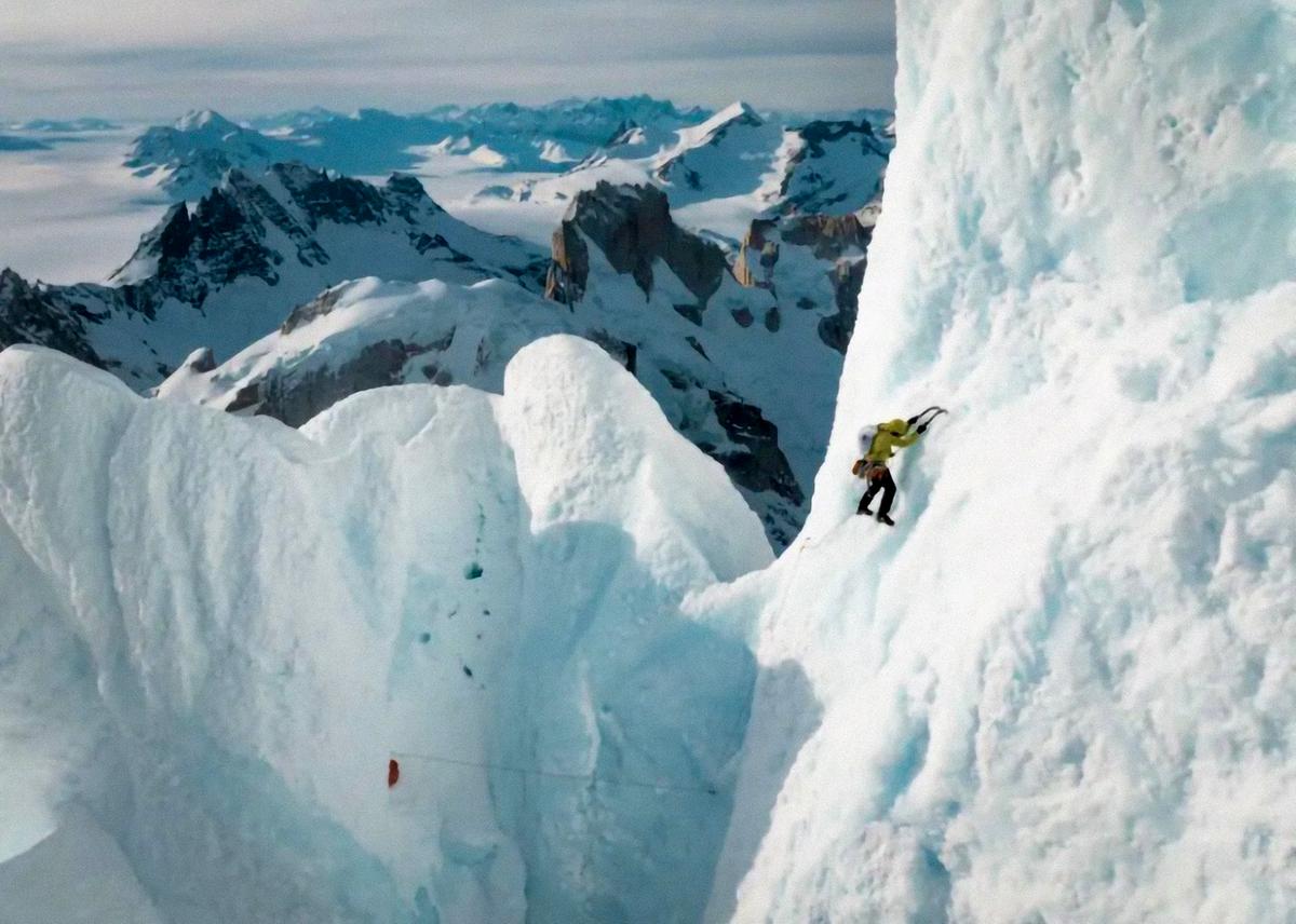 Impresa storica, scalata in solitaria e d’inverno sulla via dei Ragni al Cerro Torre: il capolavoro di Colin Haley Impresa storica, scalata in solitaria e d’inverno sulla via dei Ragni al Cerro Torre: il capolavoro di Colin Haley