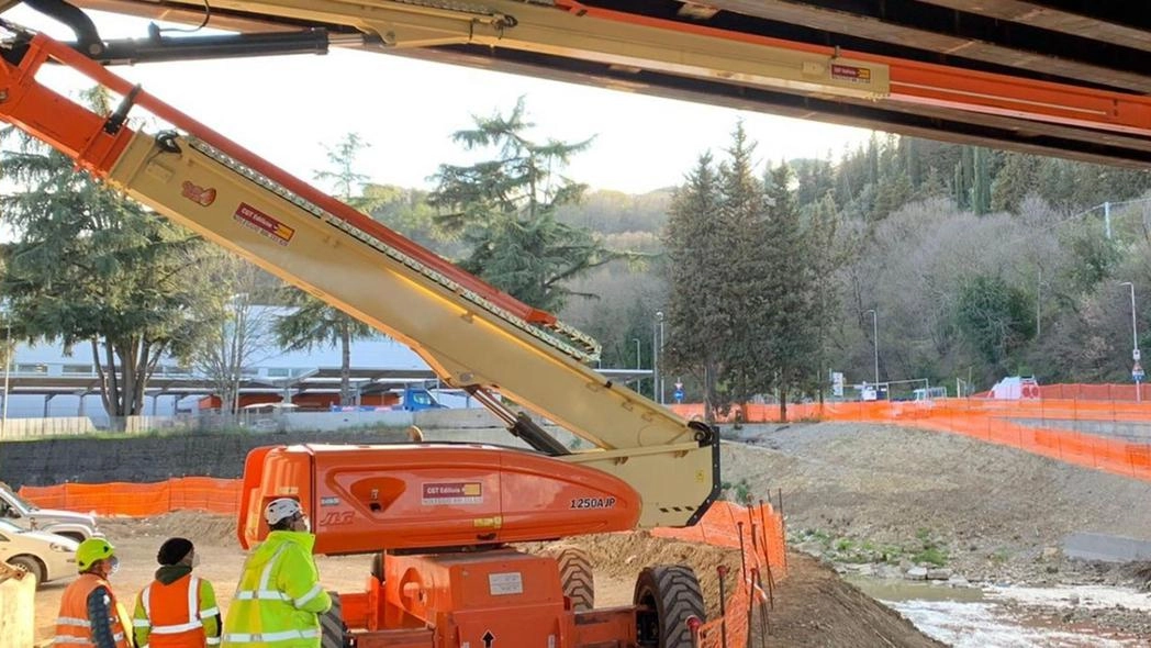 Dalla direttrice tra Monza e il Centro Colleoni alla strada del Pagani a Vimercate. Le soluzioni per migliorare la sicurezza attraverso la realizzazione di nuove rotatorie. Dalla direttrice tra Monza e il Centro Colleoni alla strada del Pagani a Vimercate. Le soluzioni per migliorare la sicurezza attraverso la realizzazione di nuove rotatorie.