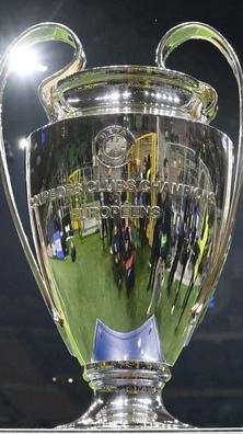 La mitica Coppa che spetta al vincitore dell Champions League