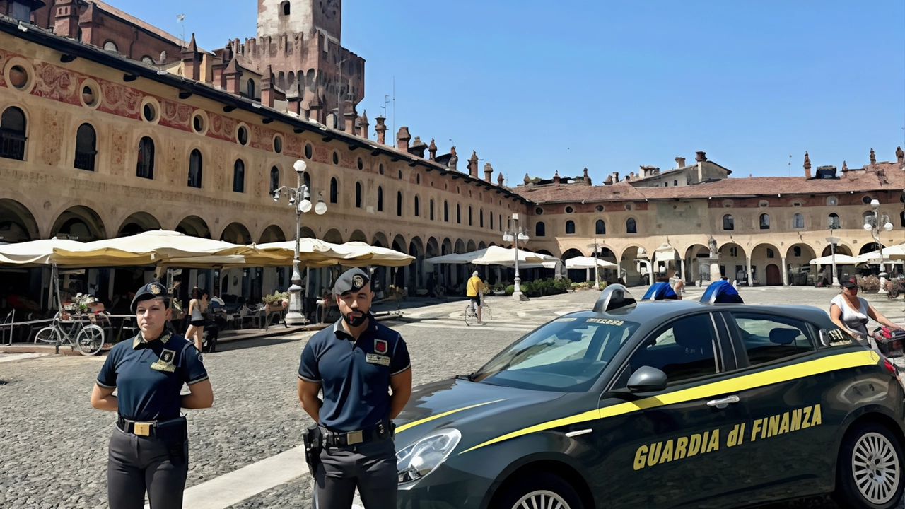 La Guardia di Finanza di Vigevano ha scoperto un locale turco con dipendenti senza regolare permesso di soggiorno. Il titolare è stato denunciato. La Guardia di Finanza di Vigevano ha scoperto un locale turco con dipendenti senza regolare permesso di soggiorno. Il titolare è stato denunciato.