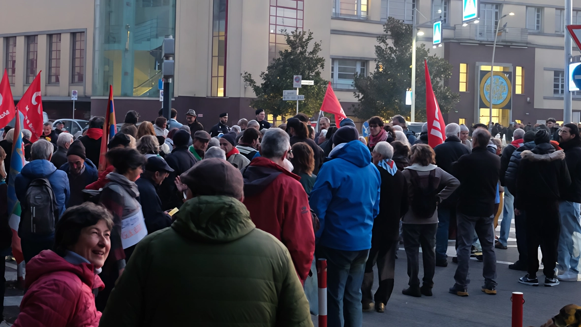 La protesta antifascista contro l’evento di Lealtà Azione al Binario 7 La protesta antifascista contro l’evento di Lealtà Azione al Binario 7