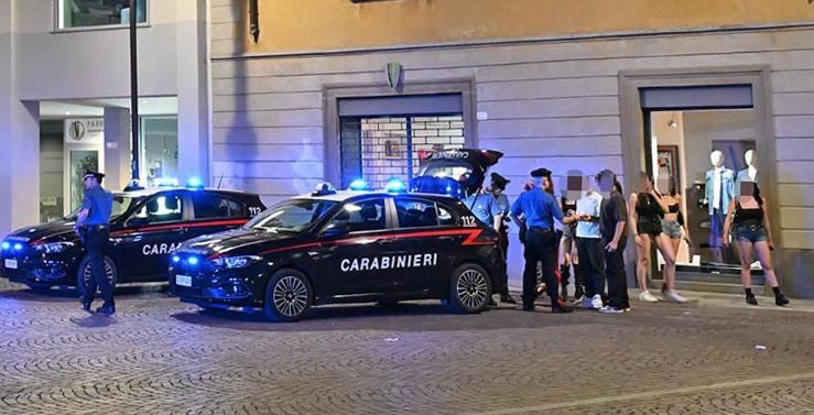 Il centro storico di Caravaggio senza pace, risse tra giovanissimi e baccano: la Polizia locale raddoppia i controlli Il centro storico di Caravaggio senza pace, risse tra giovanissimi e baccano: la Polizia locale raddoppia i controlli