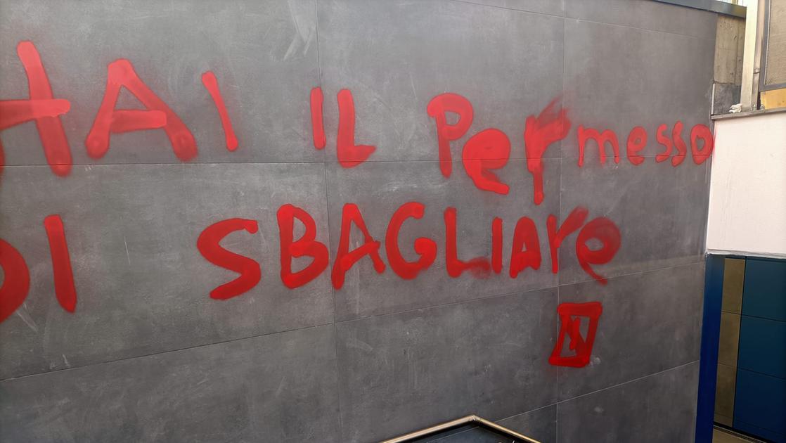 ennesimo atto vandalico confronti
