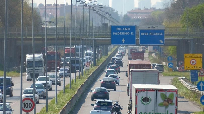 La richiesta dei Comuni della zona è stata ribadita ieri nell’incontro sulla cantierizzazione fra sindaci, consiglieri regionali assessora ai Trasporti e vertici della società che gestirà la rete. La richiesta dei Comuni della zona è stata ribadita ieri nell’incontro sulla cantierizzazione fra sindaci, consiglieri regionali assessora ai Trasporti e vertici della società che gestirà la rete.