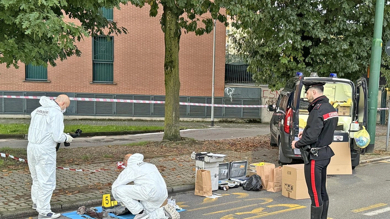 Rezza, in carcere per omicidio volontario pluriaggravato, accoltellò Mastrapasqua: rischia l’ergastolo. L’aggressione in strada nella notte tra il 10 e l’11 ottobre, la vittima stava tornando a casa dal lavoro. Rezza, in carcere per omicidio volontario pluriaggravato, accoltellò Mastrapasqua: rischia l’ergastolo. L’aggressione in strada nella notte tra il 10 e l’11 ottobre, la vittima stava tornando a casa dal lavoro.