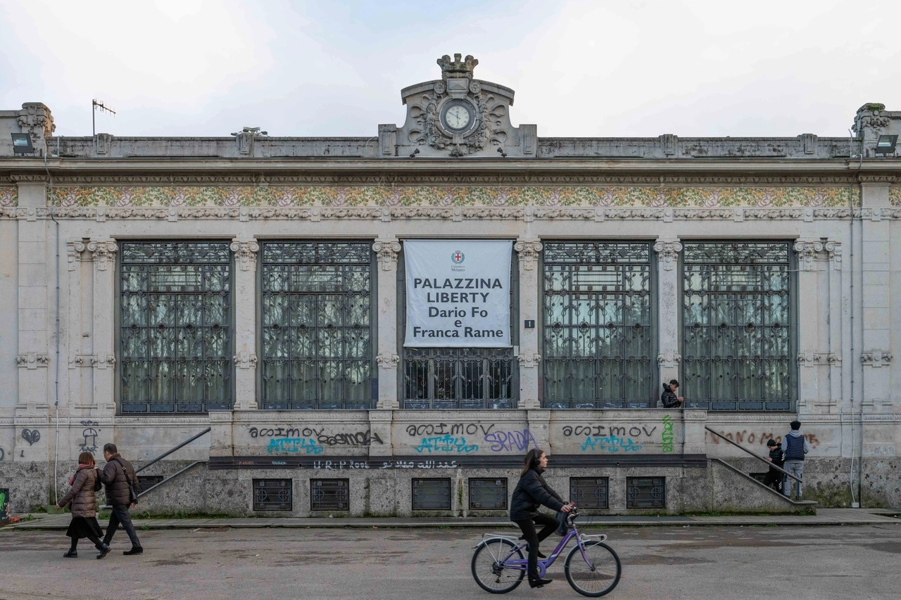 L'ingresso nord della Palazzina Liberty (Foto Andrea Fasani)