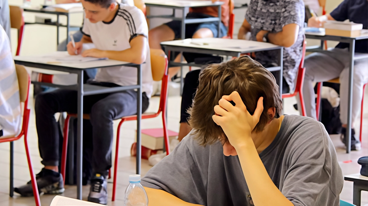 Analisi dei risultati degli esami di maturità e di qualifica professionale a Lecco nel 2023/2024: prevalenza di indirizzi scientifici e tecnici, con focus sul flusso degli studenti e sulle prospettive lavorative. Analisi dei risultati degli esami di maturità e di qualifica professionale a Lecco nel 2023/2024: prevalenza di indirizzi scientifici e tecnici, con focus sul flusso degli studenti e sulle prospettive lavorative.