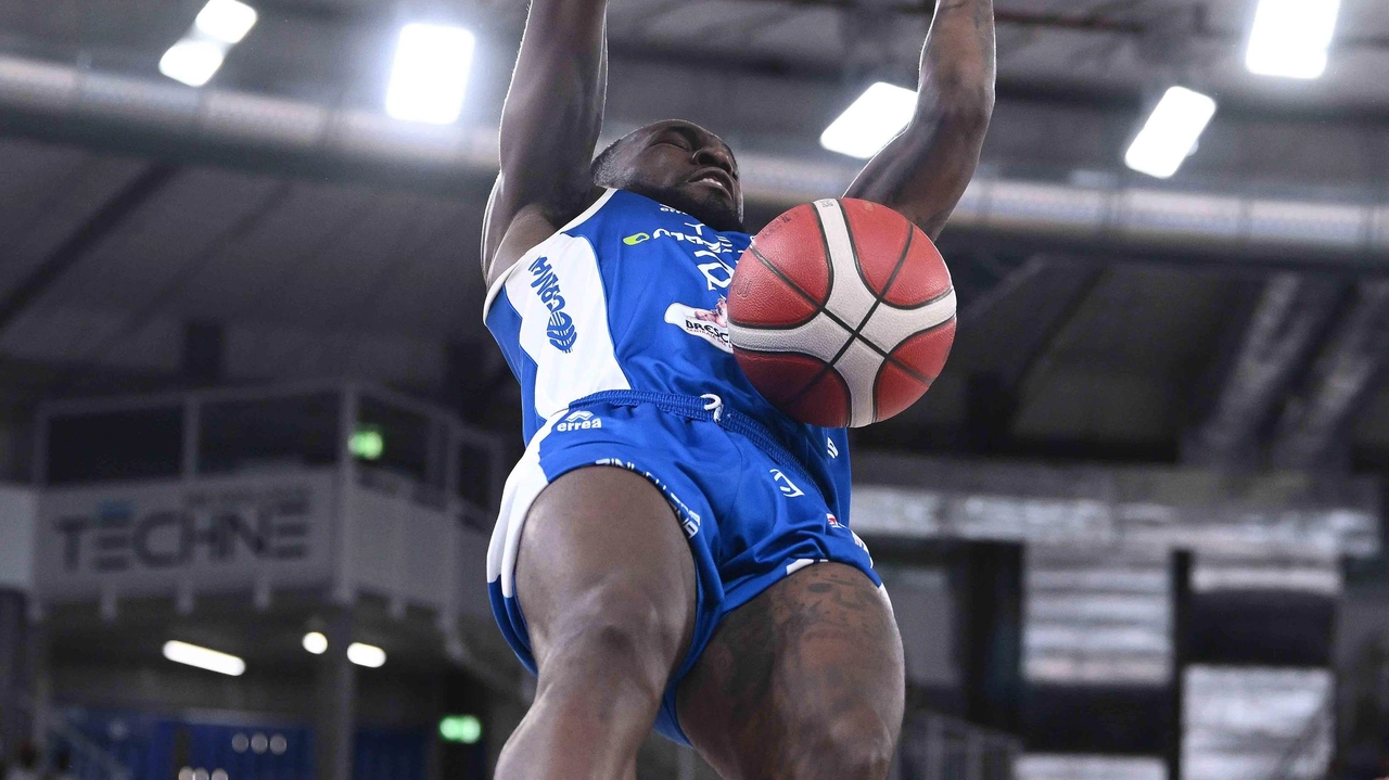 Brescia vince 89-77 contro Trieste in gara-1 playoff. Bilan e Burnell decisivi con prestazioni eccellenti. Brescia vince 89-77 contro Trieste in gara-1 playoff. Bilan e Burnell decisivi con prestazioni eccellenti.