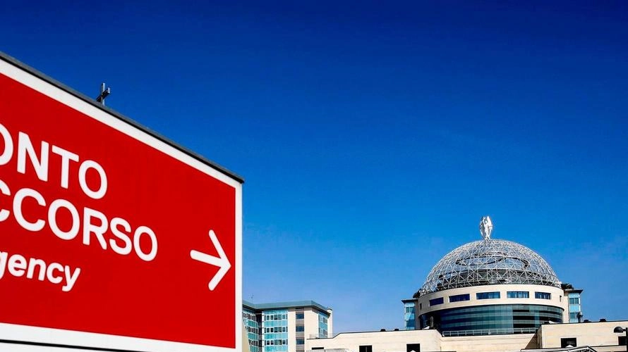 Il personale medico degli ospedali privati accreditati in Lombardia risponde alle accuse di Bertolaso sull'efficienza, difendendo la pratica di valutazione approfondita dei pazienti per evitare ricoveri e garantire un'assistenza di qualità. Il personale medico degli ospedali privati accreditati in Lombardia risponde alle accuse di Bertolaso sull'efficienza, difendendo la pratica di valutazione approfondita dei pazienti per evitare ricoveri e garantire un'assistenza di qualità.