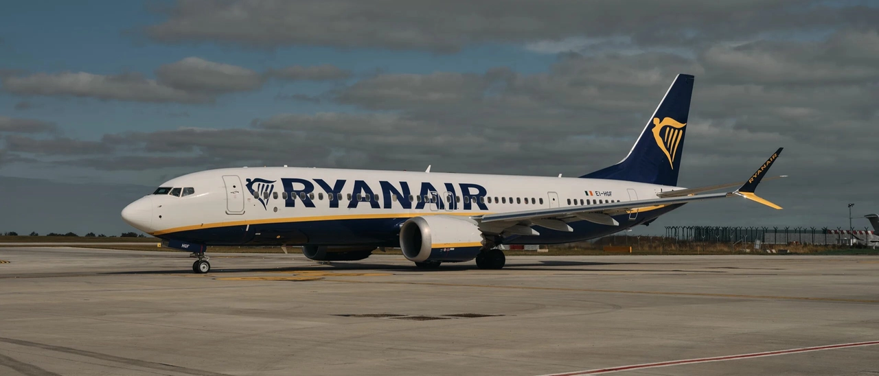 Incubo Ryanair, 11 ore di odissea per un volo di 3 ore Bergamo-Marrakech: dalla deviazione alla rivolta in aereo