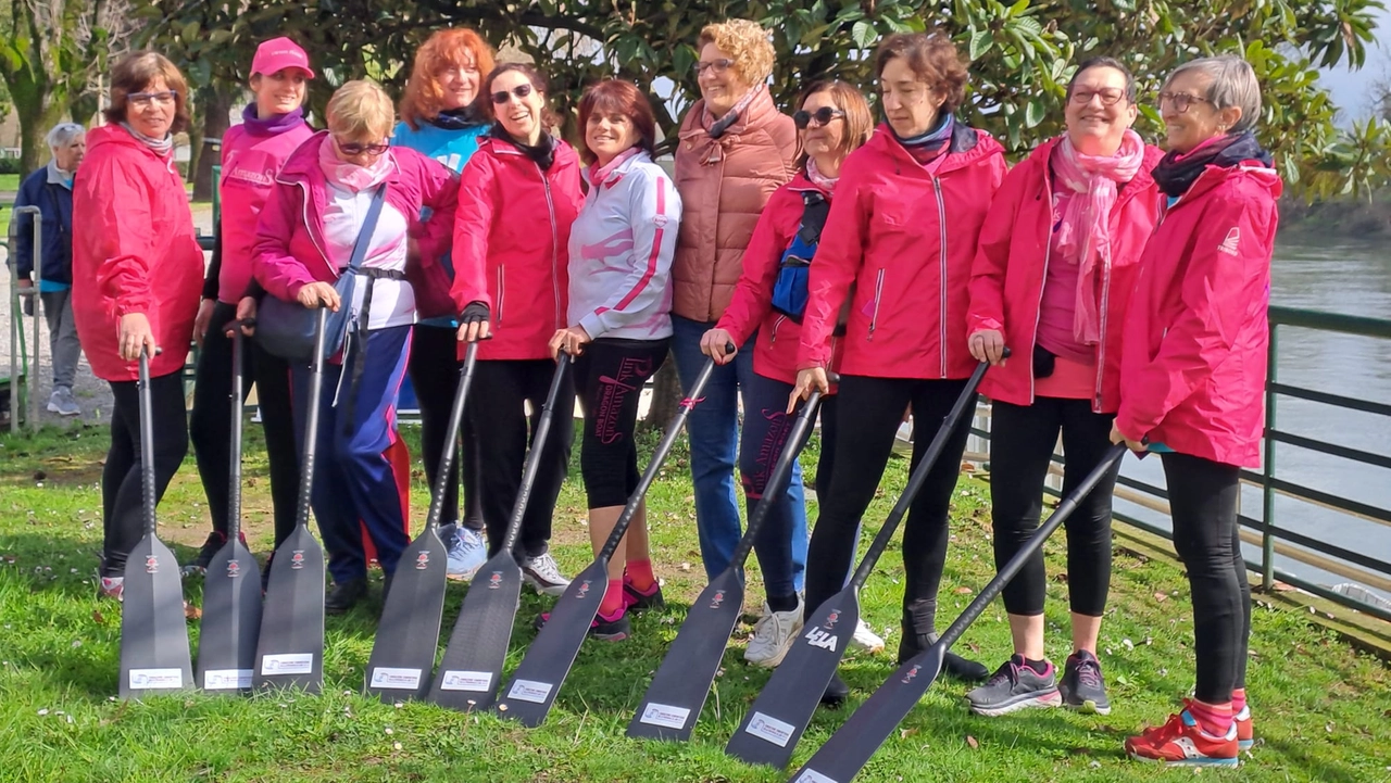 Alcune delle esponenti dell’associazione Pink Amazons