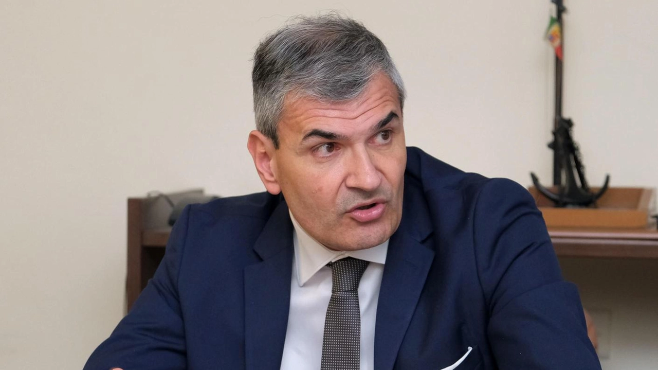 Da edificio produttivo a nuovo complesso residenziale. Succede in viale Casiraghi 508, dove è stato avviato un nuovo cantiere.... Da edificio produttivo a nuovo complesso residenziale. Succede in viale Casiraghi 508, dove è stato avviato un nuovo cantiere....