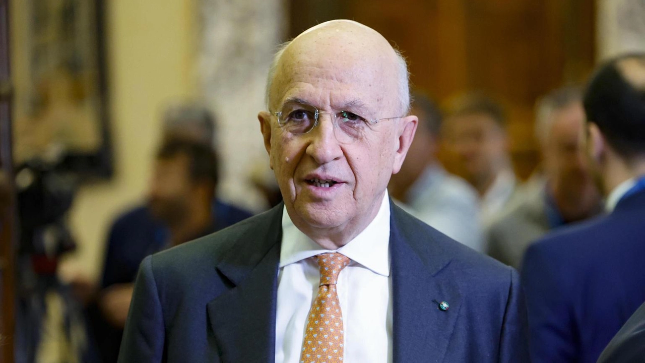 Patuelli: Regole Ue uniformi per le banche, critica il veto portoghese
