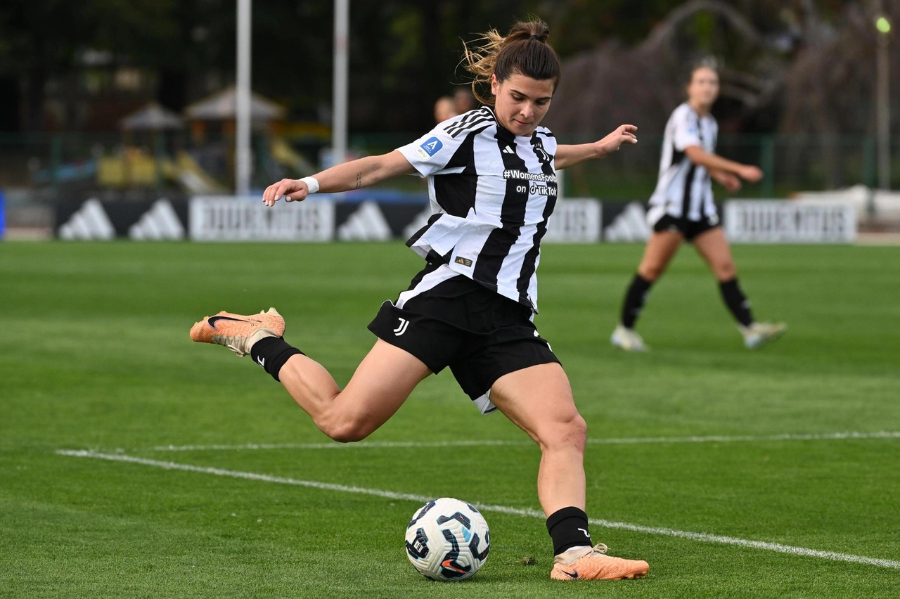 Cantore, la più pagata fra le calciatrici italiane