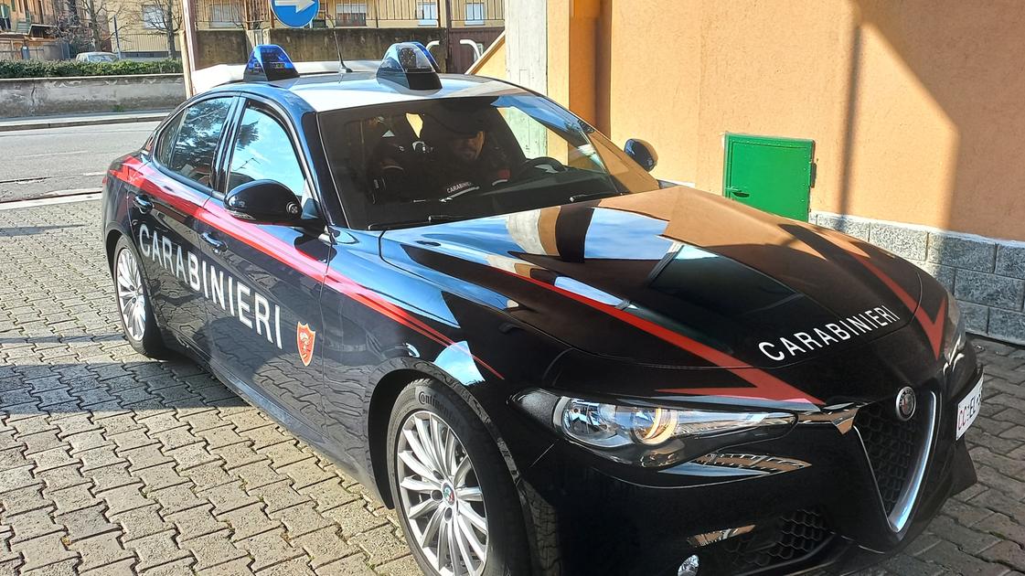 nerviano il vicino si accorge dei ladri nella villa a fianco e li fa arrestare