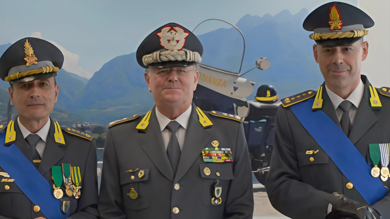 Il colonnello Massimo Ghibaudo diventa il nuovo comandante provinciale della Guardia di Finanza a Lecco, con esperienza nella lotta alla criminalità organizzata. Il colonnello Massimo Ghibaudo diventa il nuovo comandante provinciale della Guardia di Finanza a Lecco, con esperienza nella lotta alla criminalità organizzata.