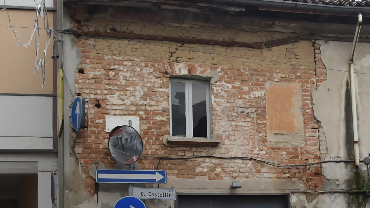 Melegnano, il complesso in disuso a rischio crollo attende il via libera all’abbattimento Melegnano, il complesso in disuso a rischio crollo attende il via libera all’abbattimento