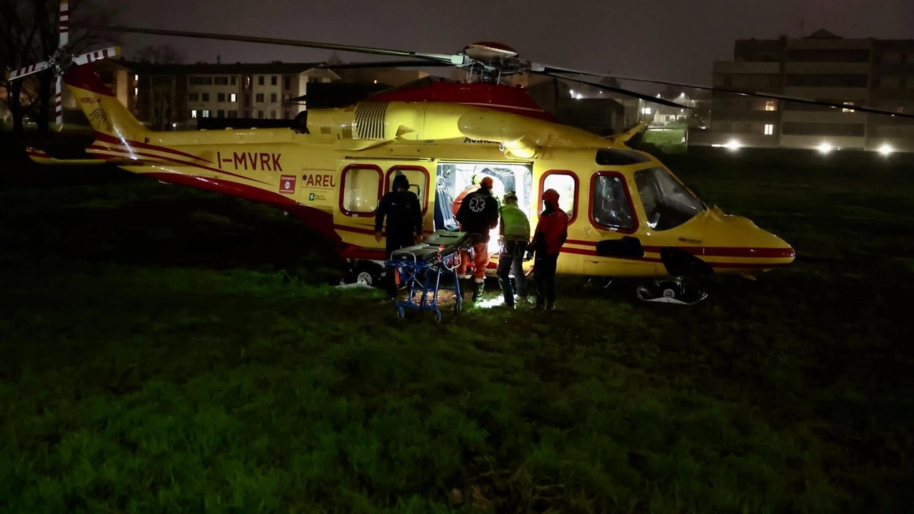 L'anziana è stato portata all’ospedale Papa Giovanni XXIII di Bergamo con l'elicottero L'anziana è stato portata all’ospedale Papa Giovanni XXIII di Bergamo con l'elicottero