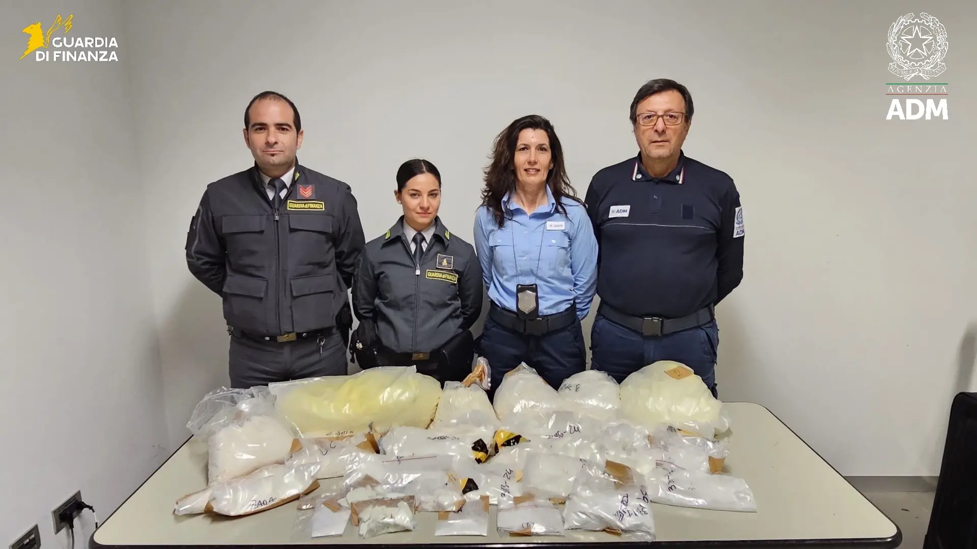Operazione antidroga a Linate: arrestati due corrieri e sequestrata cocaina purissima