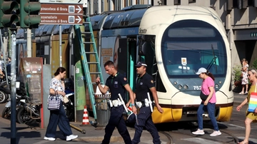 Trams stopped in city centre for 45 minutes due to power surge