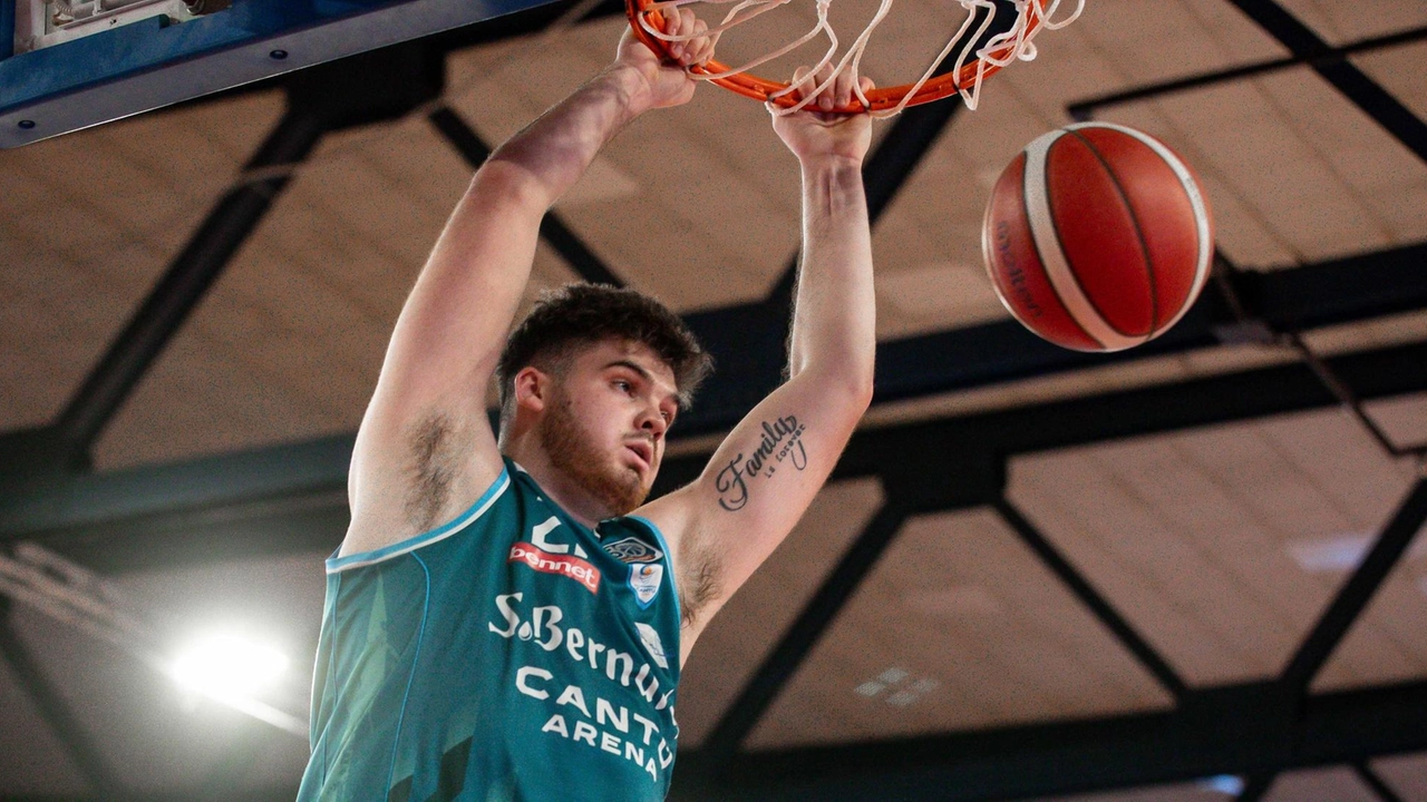 Grant Basile, MVP dei playoff di A2, ha rinnovato con Cantù fino al 2027 Grant Basile, MVP dei playoff di A2, ha rinnovato con Cantù fino al 2027