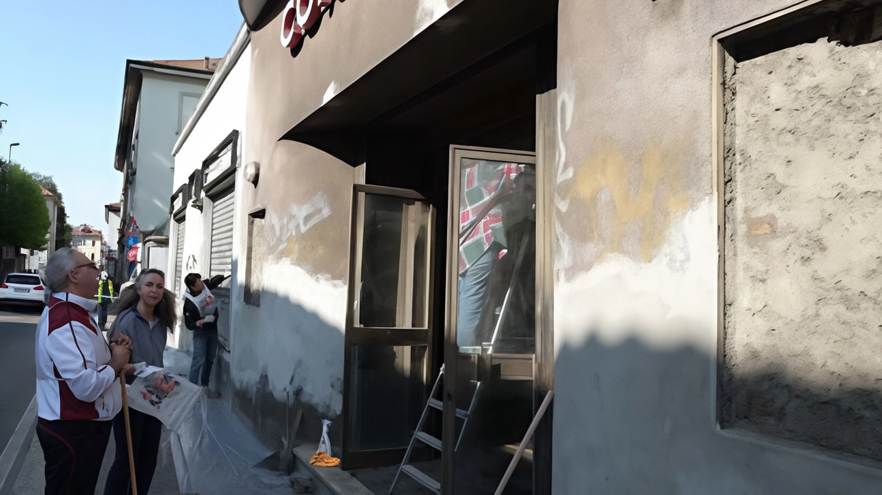 L’ex cinema Corallo in via Lecco è di proprietà della parrocchia Dagli anni ’80 è abbandonato al degrado L’ex cinema Corallo in via Lecco è di proprietà della parrocchia Dagli anni ’80 è abbandonato al degrado
