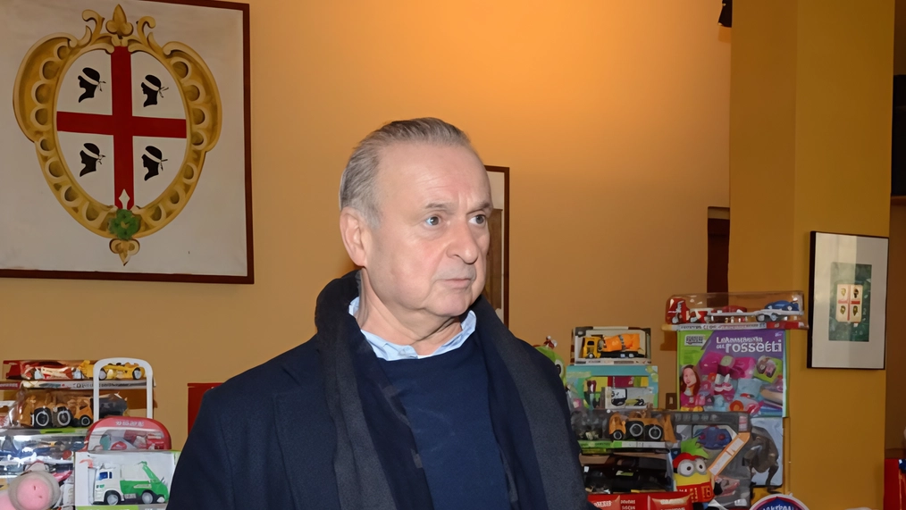 Maurizio Niutta I regali sono stati consegnati dai volontari ai genitori e ai nonni dei bambini e andranno sotto l’albero Maurizio Niutta I regali sono stati consegnati dai volontari ai genitori e ai nonni dei bambini e andranno sotto l’albero