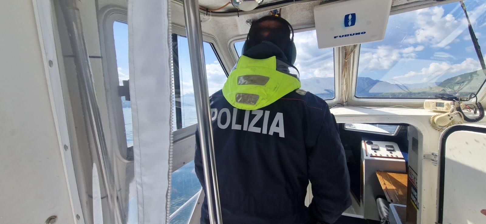 como barca affittata senza documenti rischia sanzioni per 2000 euro