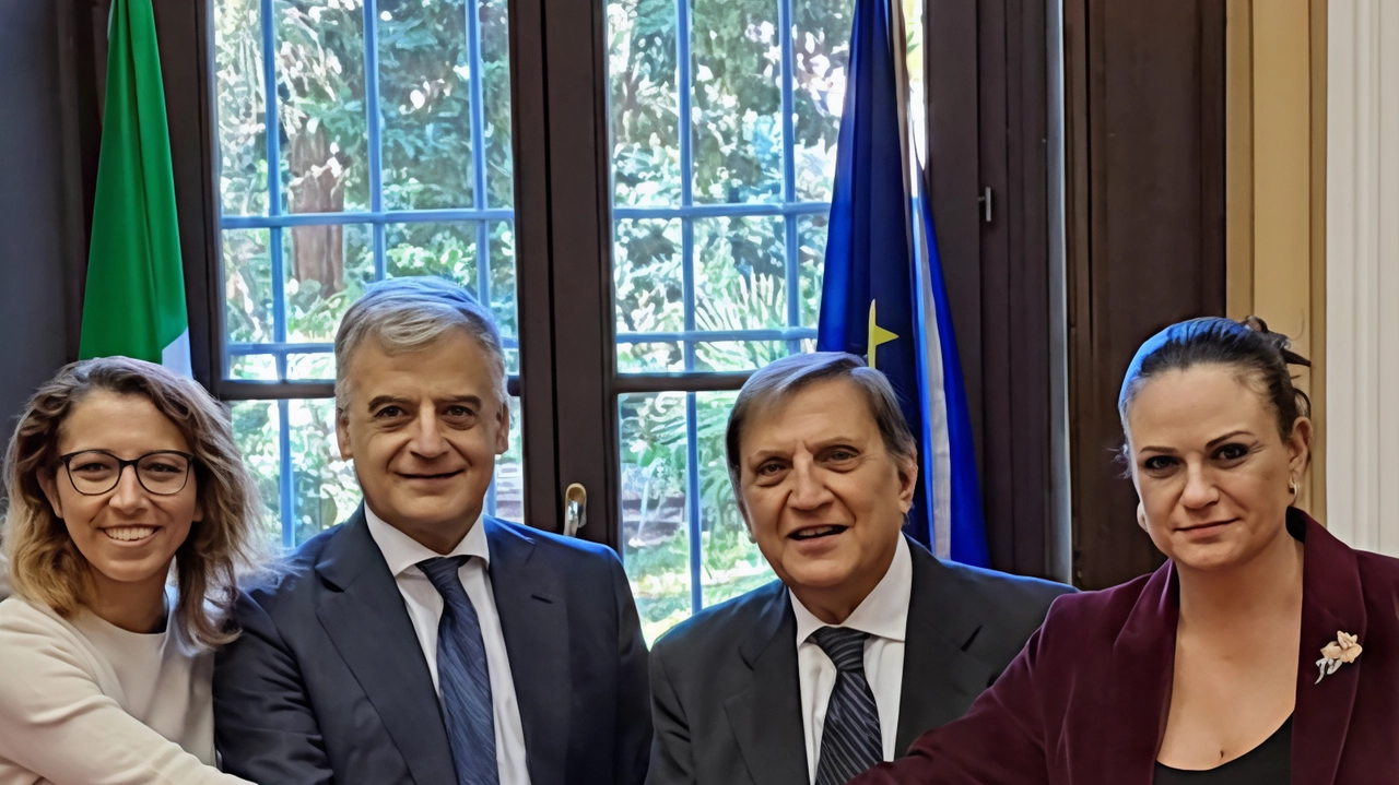 Polizie locali, 500 ore di straordinario per il controllo del territorio . Polizie locali, 500 ore di straordinario per il controllo del territorio .