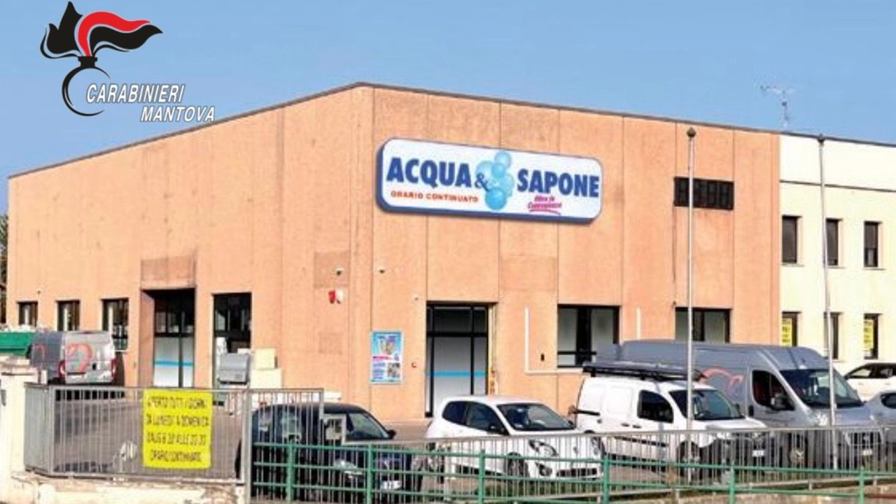 Il negozio "Acqua&sapone" di Porto Mantovano