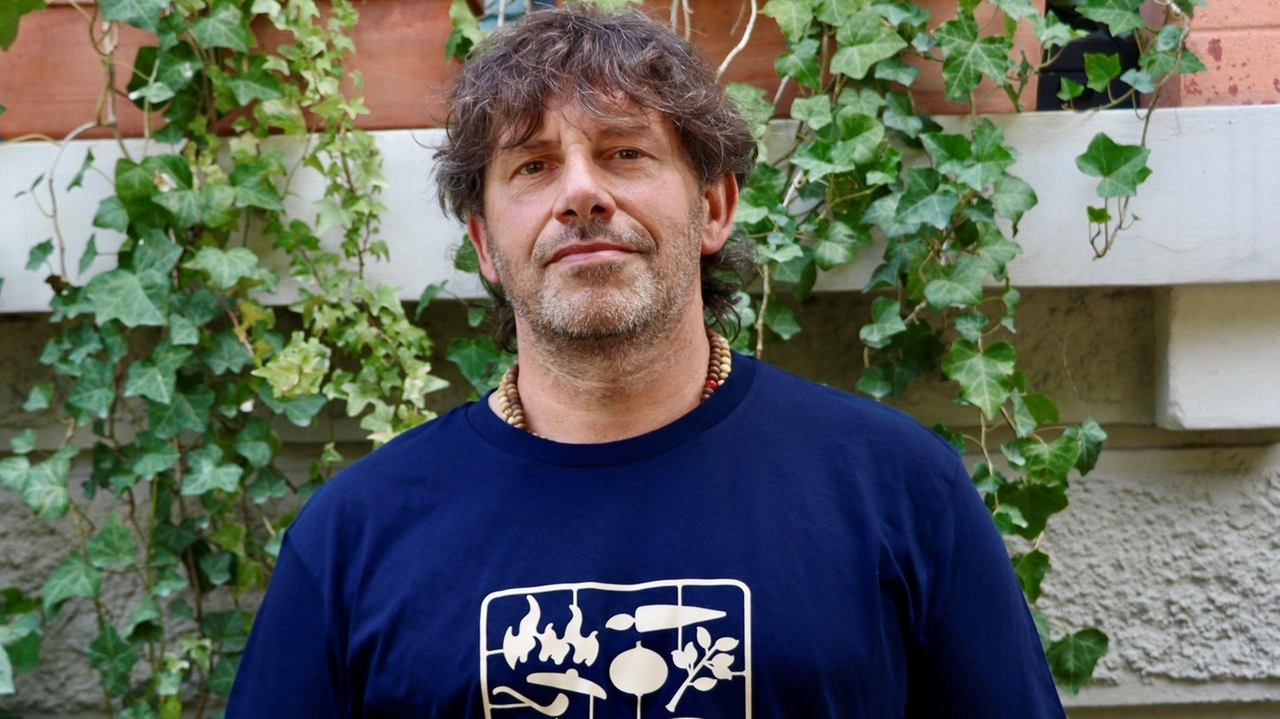 Cesare Battisti, lo chef (anche social) della semplicità: “Non voglio diventare influencer ma diffondere cultura del cibo e dare spunti a chi cucina davvero”