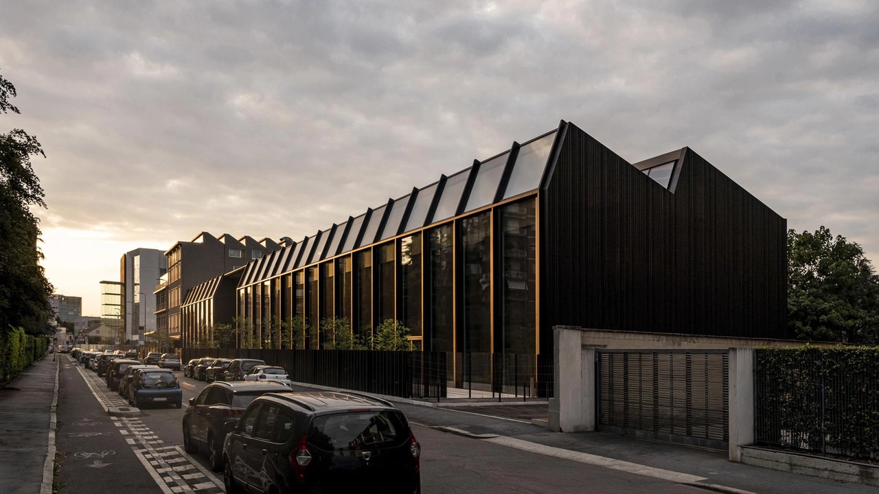 Dal Mi.C al Luxottica Digital Factory. E il futuro sarà Palazzo Sistema. Anche i materiali di scarto delle demolizioni sono preziosi. Relazioni al centro. Dal Mi.C al Luxottica Digital Factory. E il futuro sarà Palazzo Sistema. Anche i materiali di scarto delle demolizioni sono preziosi. Relazioni al centro.