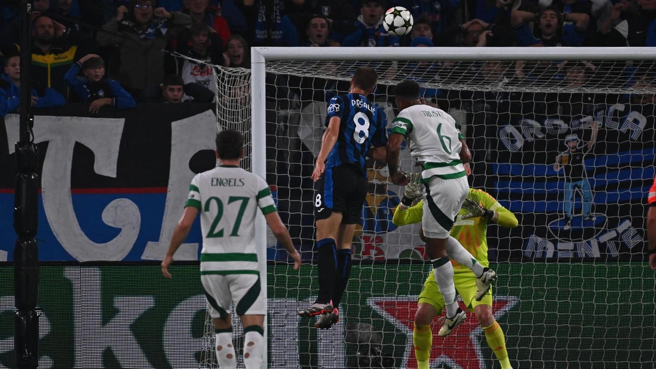 Pasalic ha colpito una traversa Pasalic ha colpito una traversa
