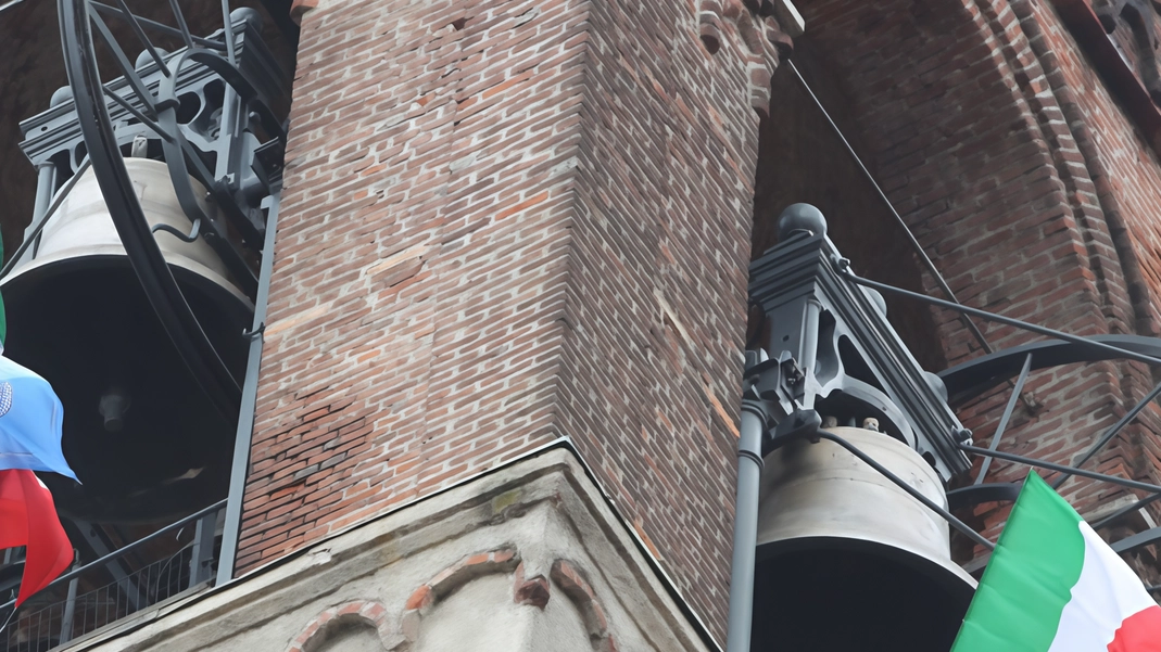 Il campanile di Desio potrebbe ricevere finanziamenti grazie alla sua inclusione nei Luoghi del Cuore del Fai. La manutenzione delle campane è essenziale. Il progetto coinvolge la popolazione per conservare luoghi italiani significativi. Il campanile di Desio potrebbe ricevere finanziamenti grazie alla sua inclusione nei Luoghi del Cuore del Fai. La manutenzione delle campane è essenziale. Il progetto coinvolge la popolazione per conservare luoghi italiani significativi.