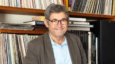 "La prima difficoltà è ammettere una dipendenza dove non c’è l’uso di una sostanza". Mauro Croce (nella foto) insegna... "La prima difficoltà è ammettere una dipendenza dove non c’è l’uso di una sostanza". Mauro Croce (nella foto) insegna...