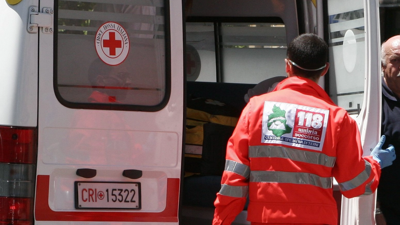Il ferito più grave, il ciclista, è stato portato in codice rosso al Niguarda di Milano Il ferito più grave, il ciclista, è stato portato in codice rosso al Niguarda di Milano
