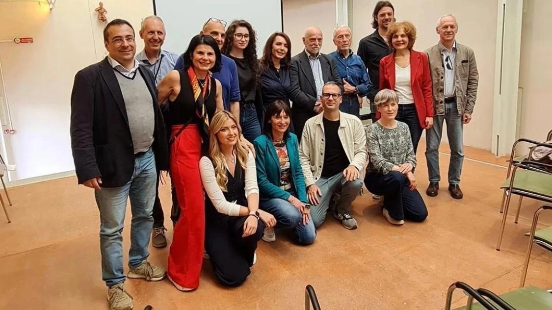Ha come temi centrali la natura, l’ambiente e il paesaggio il primo appuntamento di “Le Stanze dell’arte“ al Castello di... Ha come temi centrali la natura, l’ambiente e il paesaggio il primo appuntamento di “Le Stanze dell’arte“ al Castello di...
