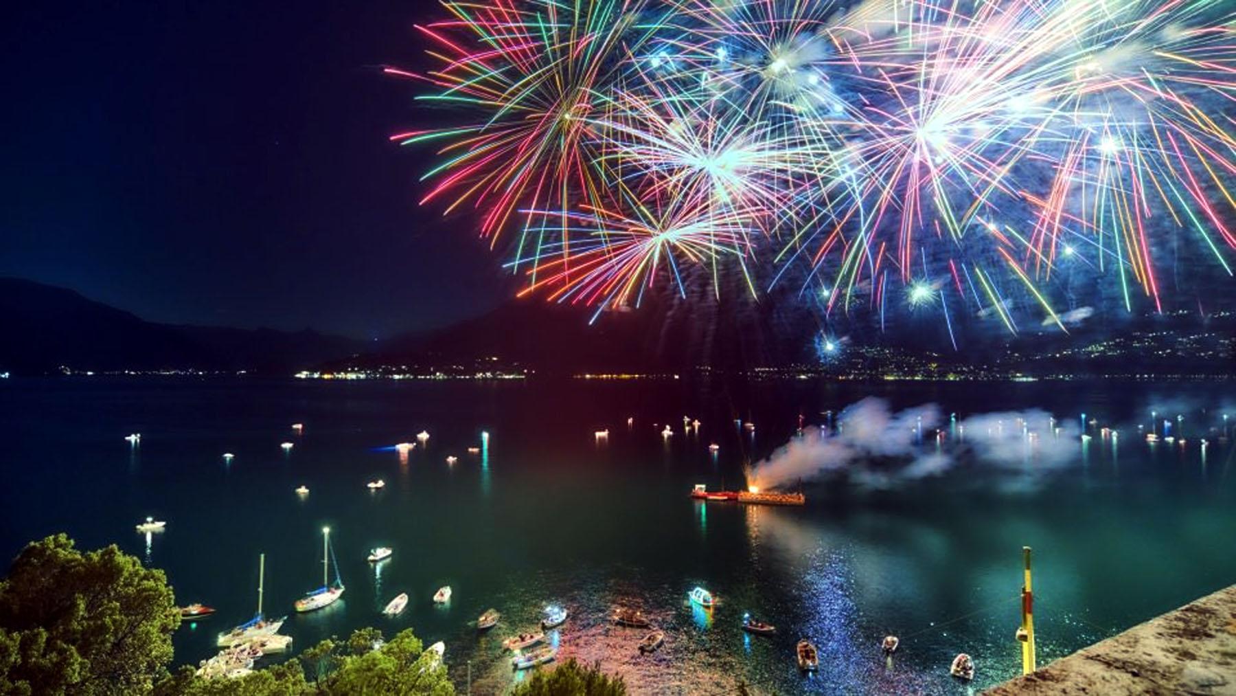 A Varenna Festa del Lago a metà: saltano i fuochi e la rievocazione storica, ecco perché A Varenna Festa del Lago a metà: saltano i fuochi e la rievocazione storica, ecco perché