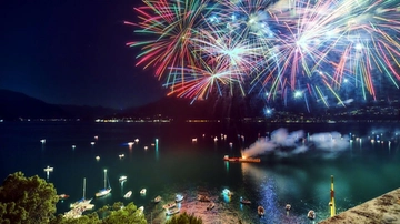 A Varenna Festa del Lago a metà: saltano i fuochi e la rievocazione storica, ecco perché