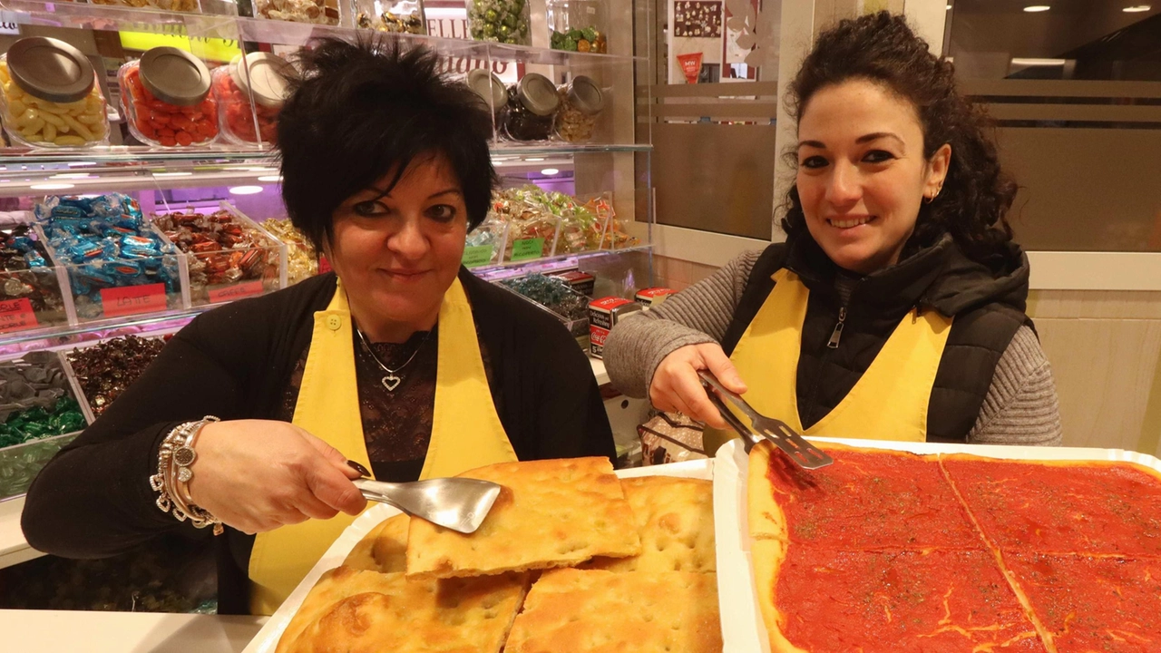 Ilaria Dibenedetto è tra gli esercenti del mercato Wagner. "Più che forza fisica, servono volontà e fantasia". L’apertura alla vigilia del Covid. "Prodotti di punta? Pizze, focacce e pasta fresca in arrivo da più regioni". Ilaria Dibenedetto è tra gli esercenti del mercato Wagner. "Più che forza fisica, servono volontà e fantasia". L’apertura alla vigilia del Covid. "Prodotti di punta? Pizze, focacce e pasta fresca in arrivo da più regioni".