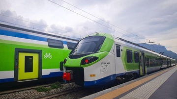 Regione Lombardia vuole chiedere il controllo di Trenord entro il 2028