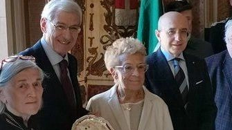 Il Premio Valcavi edizione 2025 è stato assegnato al “varesino d’America” Paolo Bressan. La consegna è avvenuta al Salone Estense,... Il Premio Valcavi edizione 2025 è stato assegnato al “varesino d’America” Paolo Bressan. La consegna è avvenuta al Salone Estense,...
