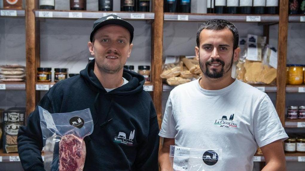 Tutti pazzi per la Wagyu: "La filosofia del benessere e la carne d’eccellenza per costruirsi un futuro" Tutti pazzi per la Wagyu: "La filosofia del benessere e la carne d’eccellenza per costruirsi un futuro"