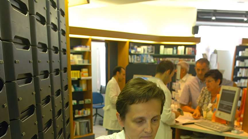 L'iniziativa "Ad agosto...non siete soli" a Muggiò offre supporto agli anziani soli con pasti a domicilio, commissioni e compagnia. Un'importante risposta ai bisogni della comunità. L'iniziativa "Ad agosto...non siete soli" a Muggiò offre supporto agli anziani soli con pasti a domicilio, commissioni e compagnia. Un'importante risposta ai bisogni della comunità.