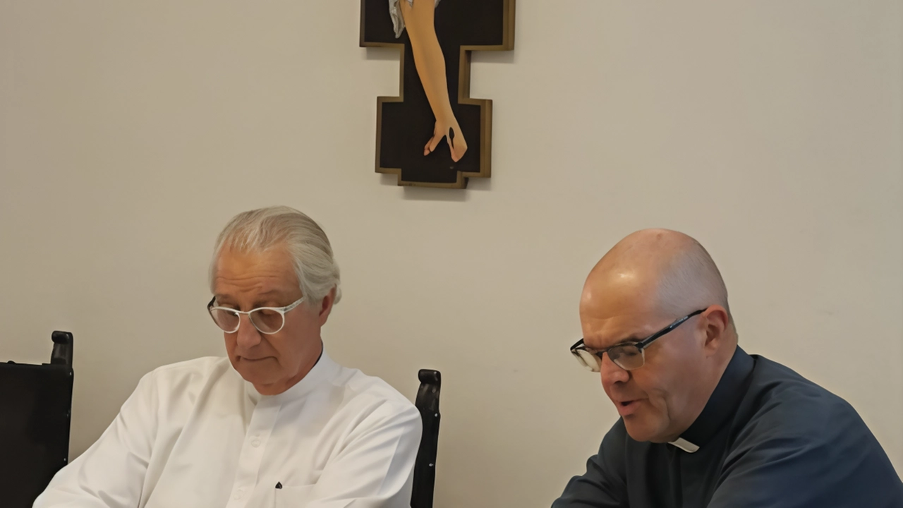 La presentazione dell’opera ideata da monisgnor Davide Milani e Davide Rampello regista televisivo La presentazione dell’opera ideata da monisgnor Davide Milani e Davide Rampello regista televisivo