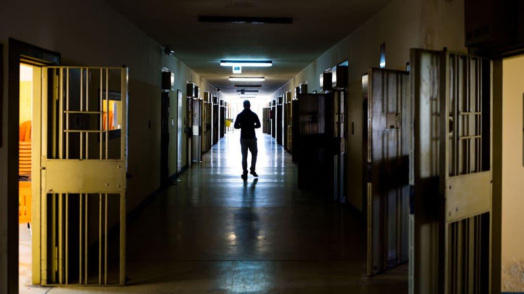 Dietro le sbarre di Opera: come fa la droga ad entrare nel carcere di massima sicurezza di Milano? Dietro le sbarre di Opera: come fa la droga ad entrare nel carcere di massima sicurezza di Milano?