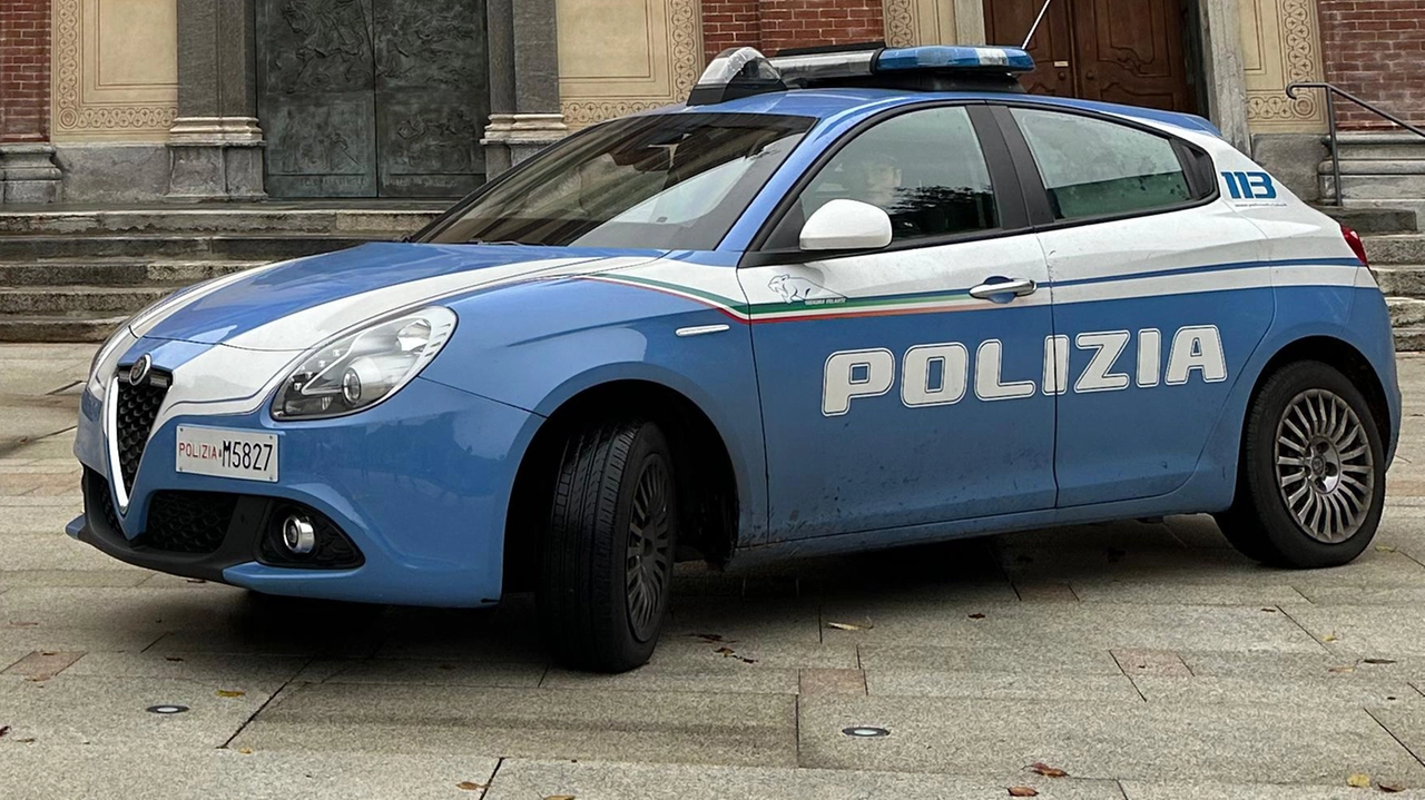 Gli arresti sono stati eseguiti dagli agenti del commissariato di Legnano Gli arresti sono stati eseguiti dagli agenti del commissariato di Legnano